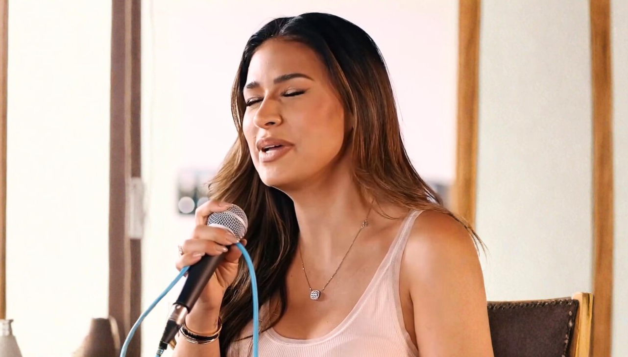 Simone Mendes libera músicas inéditas antes da gravação do novo